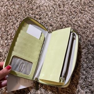 Thirty-one wallet brand new!